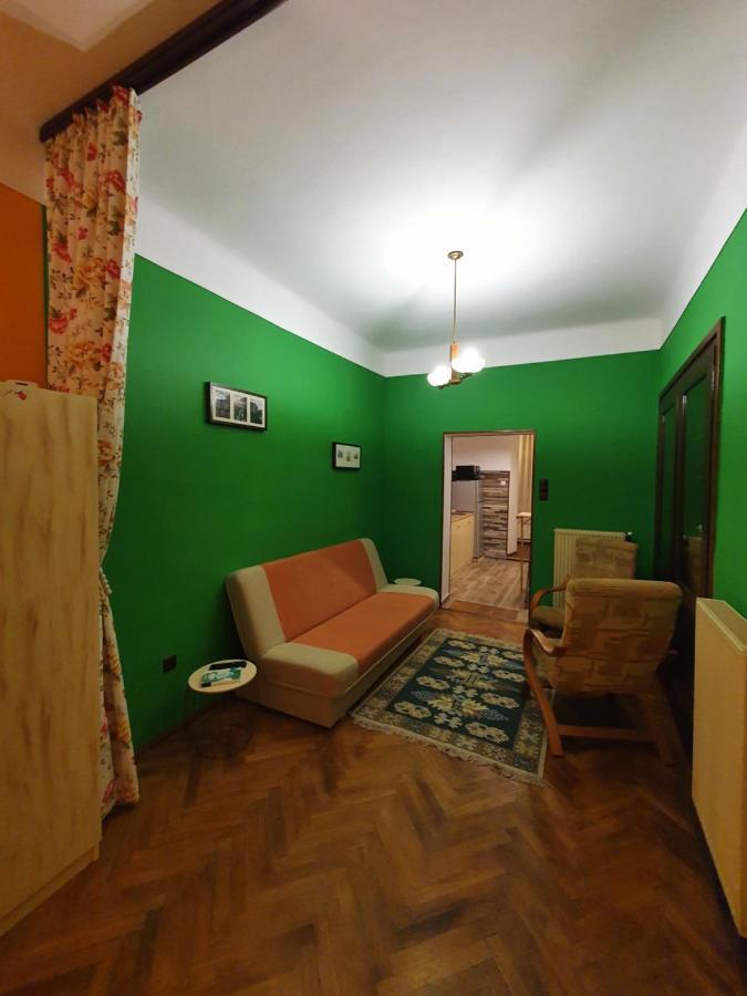 Chic Apartment